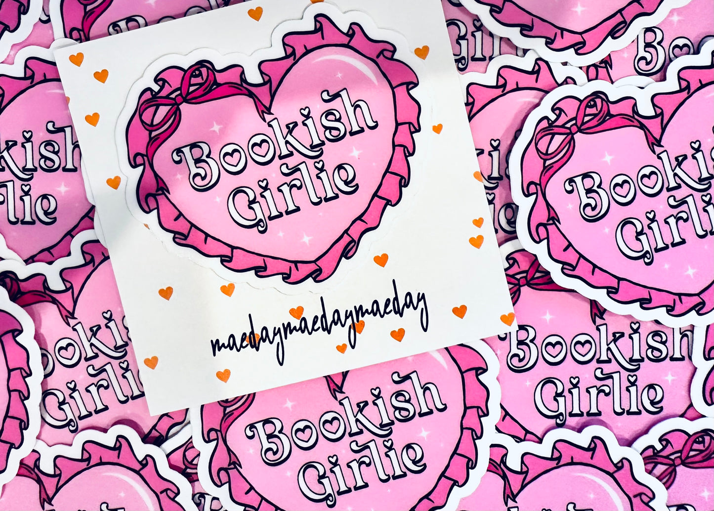 Hopeless Romantic Book Lover Sticker, Red Rose Wreath Lover, TRL Hopeless Romantic Sticker, Sticker for Kindle, Laptop, Booktok, Bookish maedaymaedaymaeday