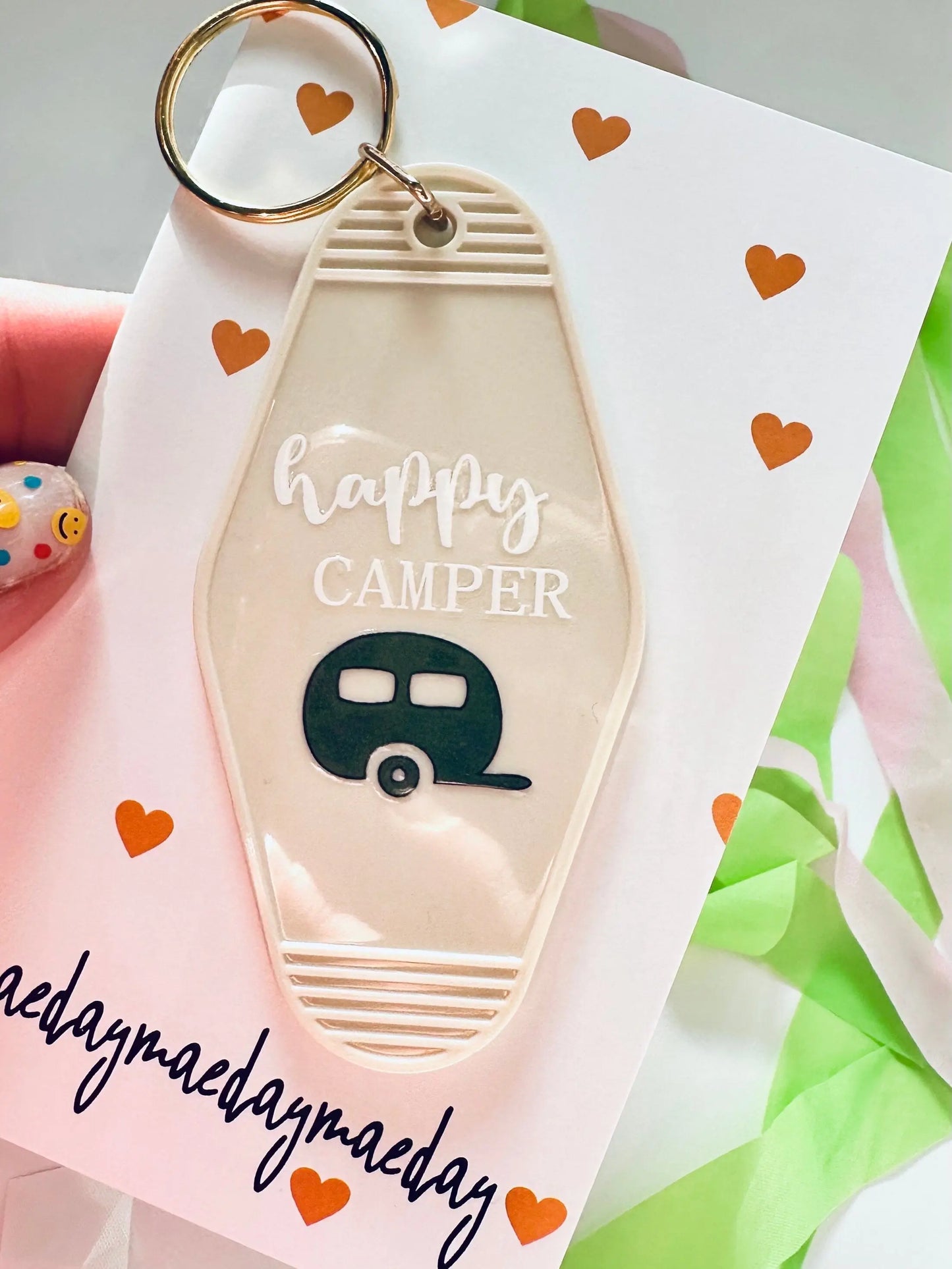 happy camper keychain, vintage motel keychain maedaymaedaymaeday