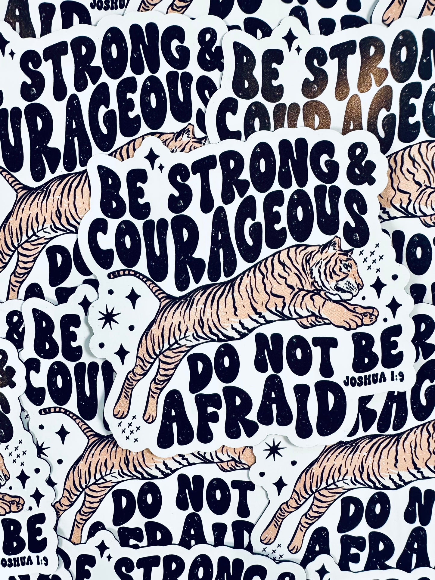 Be Strong & Courageous Magnet – A Daily Dose of Faith and Encouragement