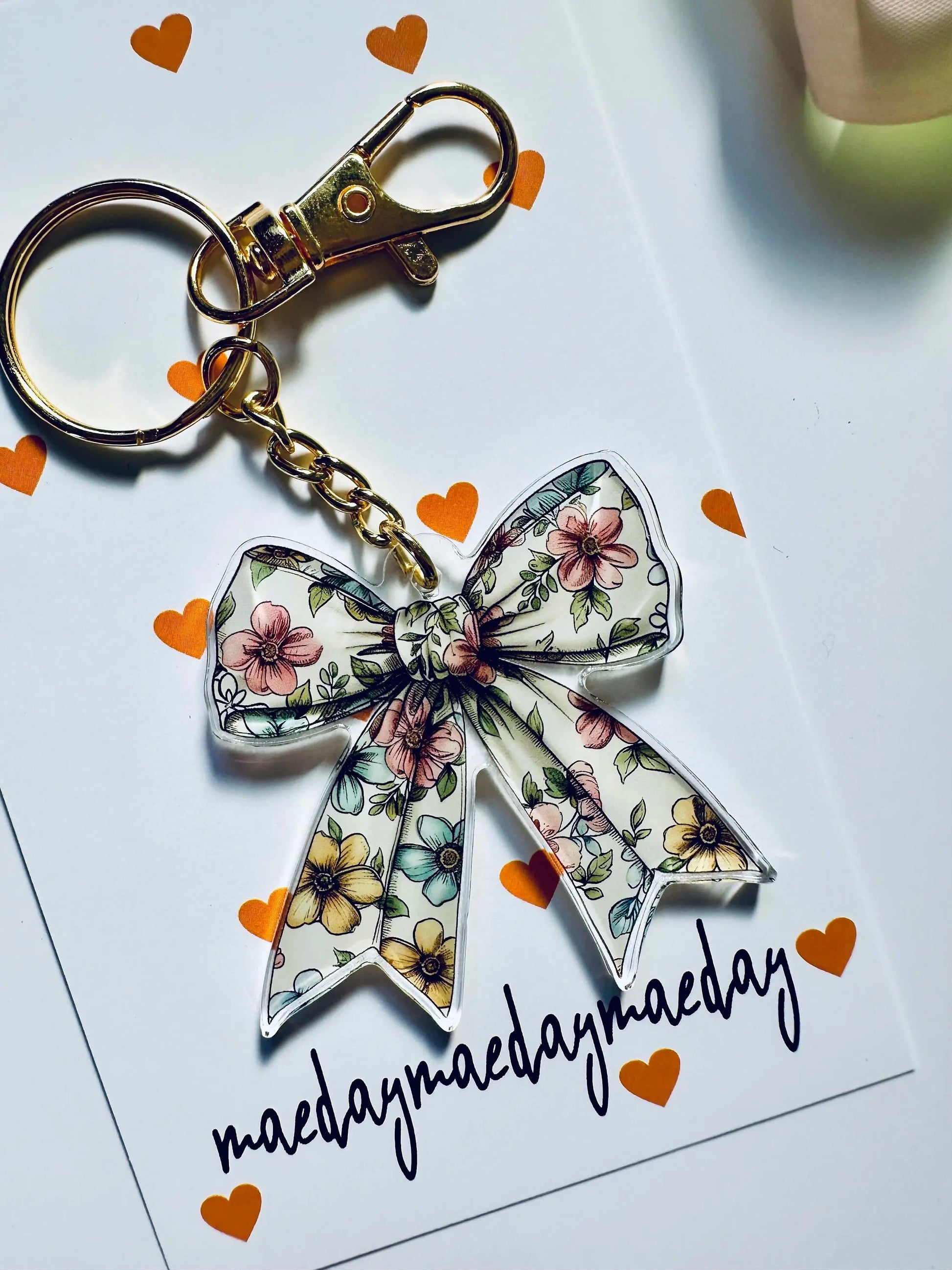 Floral, Coquette Bow Acrylic Keychain, Floral Ribbon and Bows, Dainty Trendy Keychain Aesthetic, Cute Trendy Bow Obsessed Girly Keychain maedaymaedaymaeday