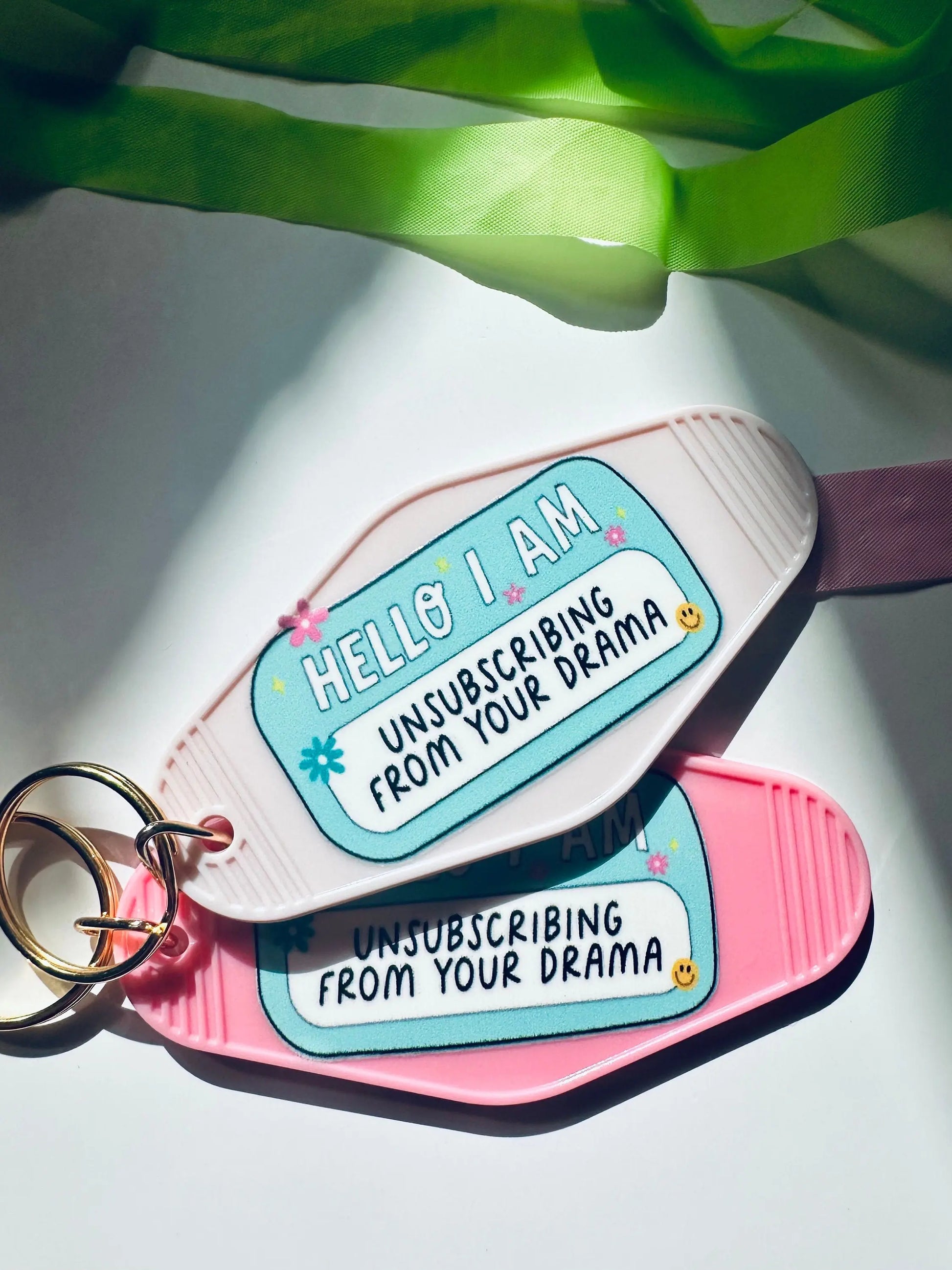 Hello, I am Unsubscribing From your Drama Retro Vintage Motel Keychain, Mental Health Awareness Cute Retro Hotel Keychain maedaymaedaymaeday