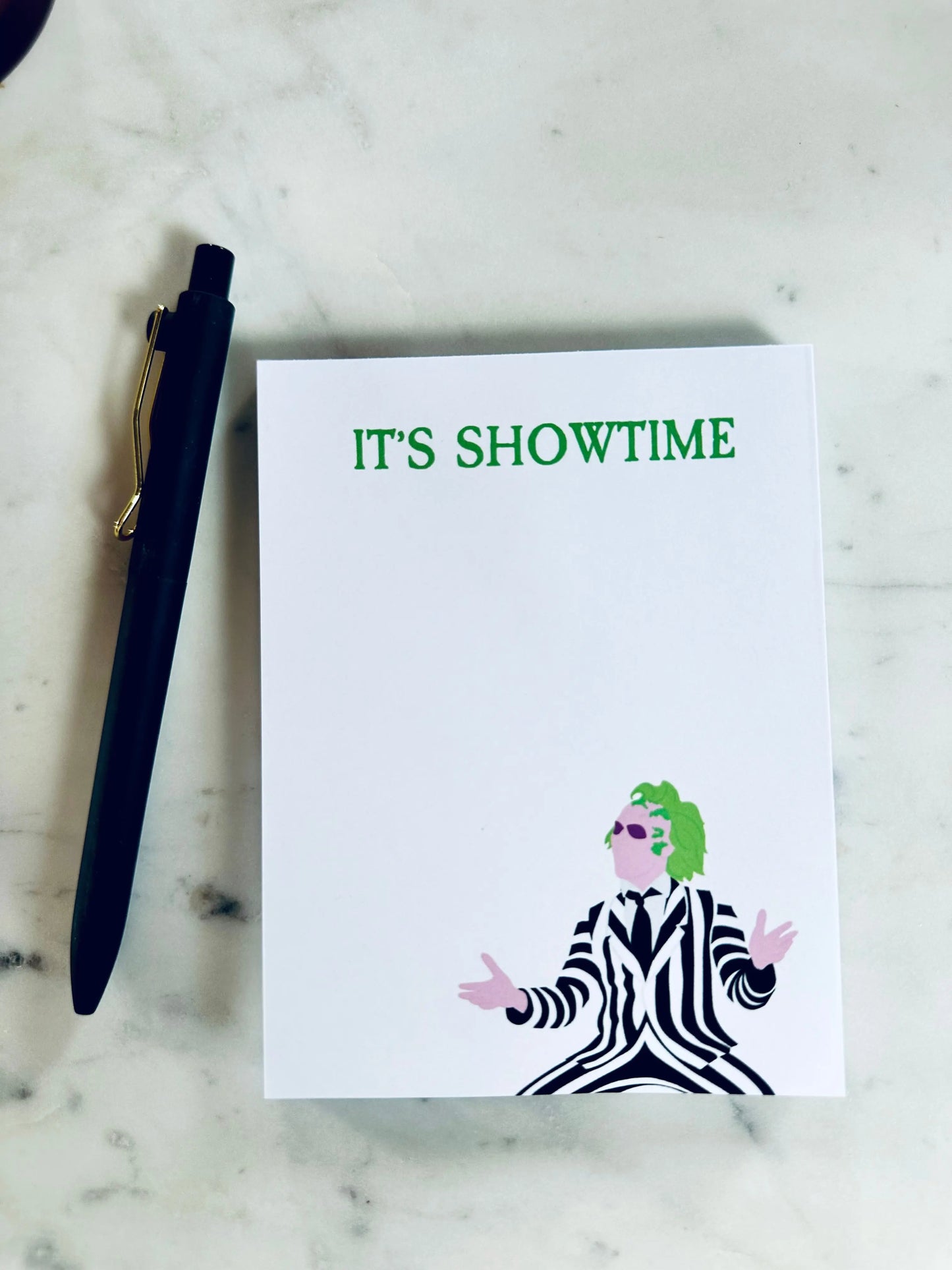 It's Showtime Notepad - maedaymaedaymaeday