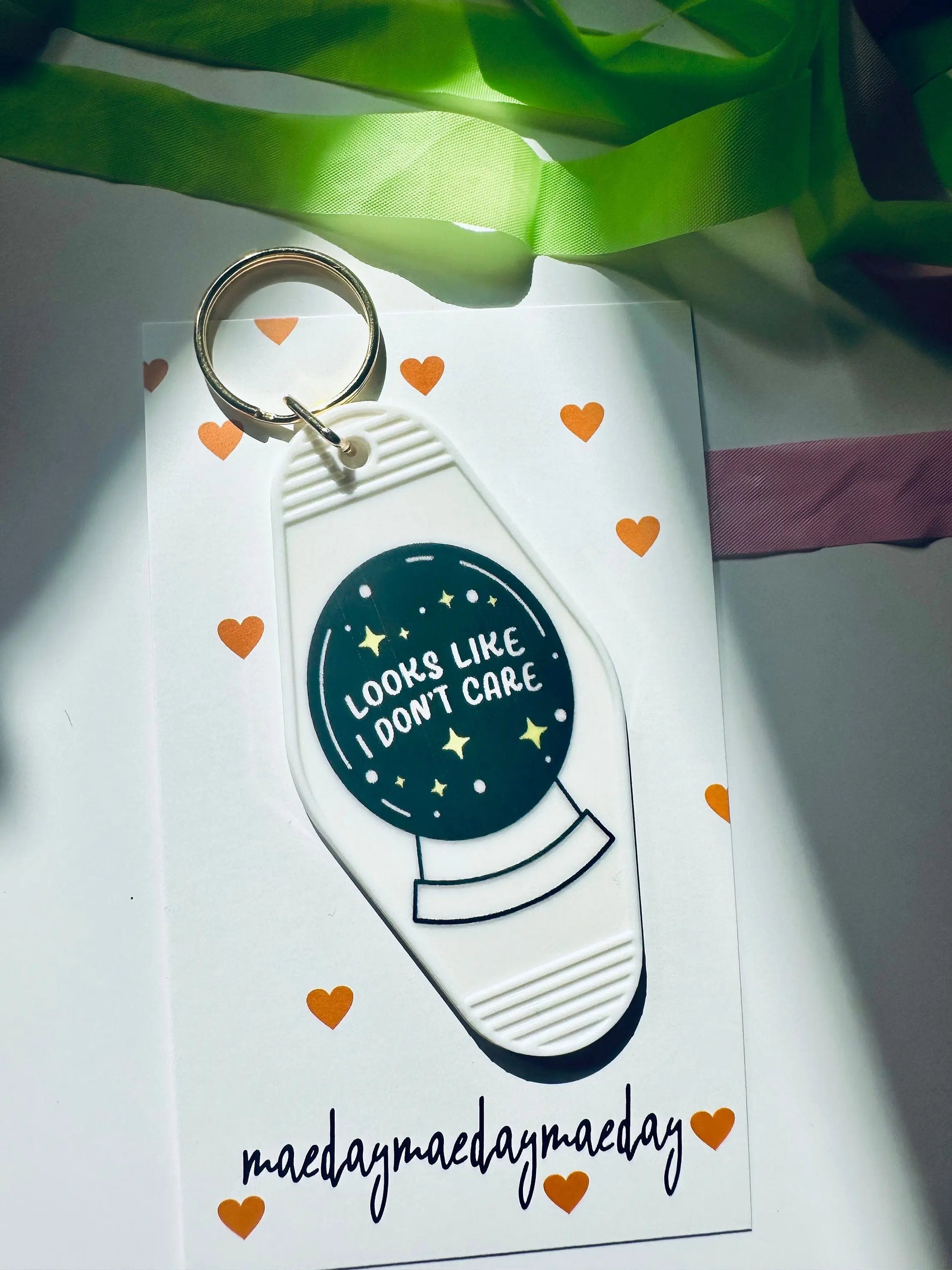 Looks Like I Dont Care, Crystal Ball Retro Vintage Motel Keychain, Mental Health Awareness Cute Retro Hotel Keychain maedaymaedaymaeday
