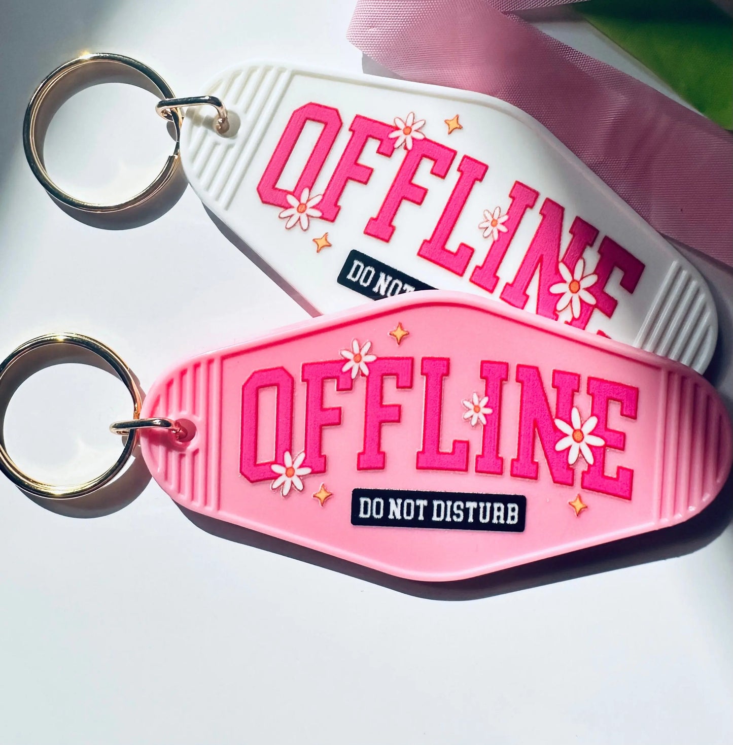 Offline, Do not Disturb Retro Vintage Motel Keychain, Mental Health Awareness Cute Retro Hotel Keychain maedaymaedaymaeday